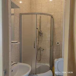 Гостиница Доброславия Ростов-на-Дону Люкс с 1 спальней-4